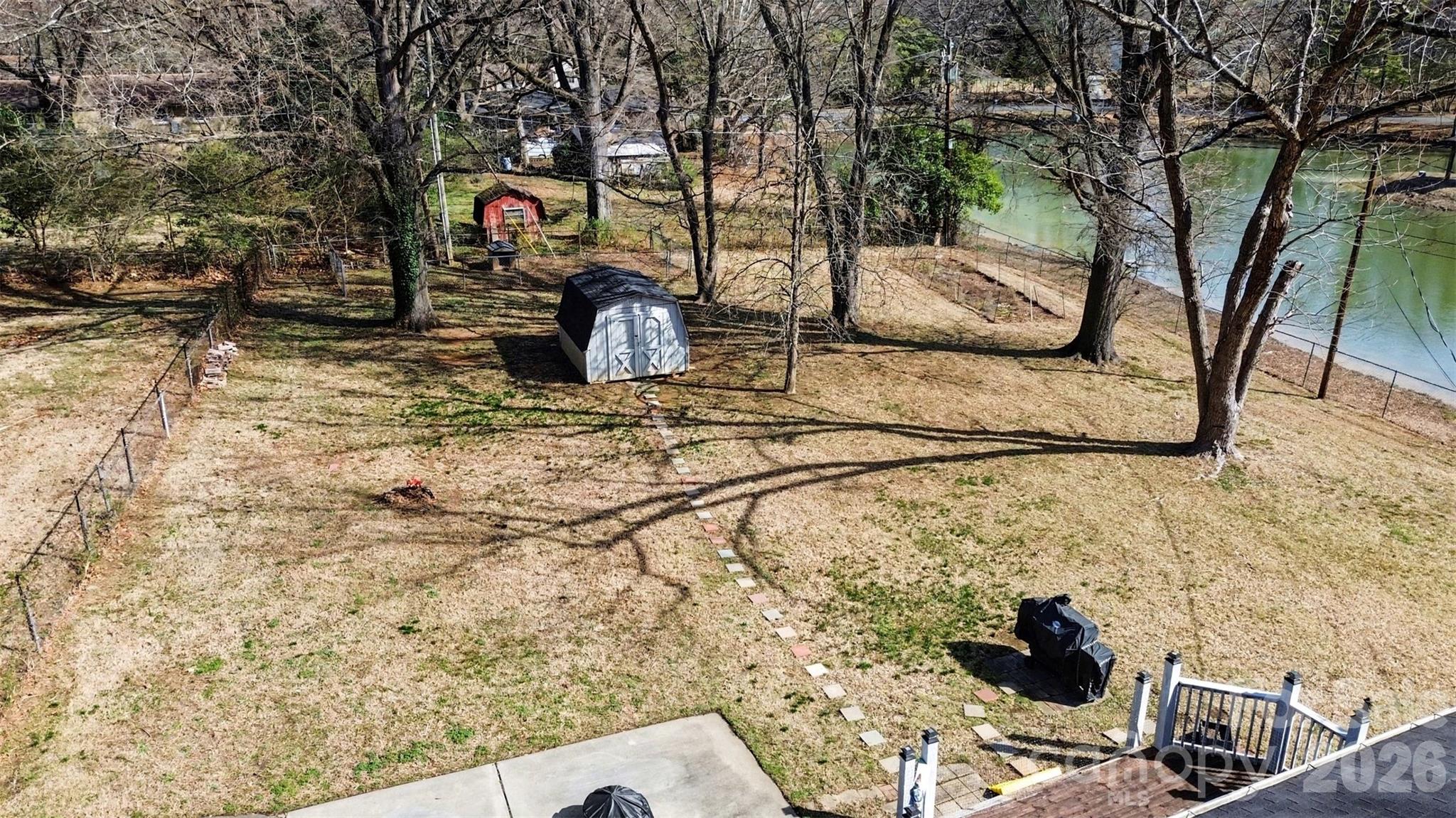 Lakeview Manor - Residential