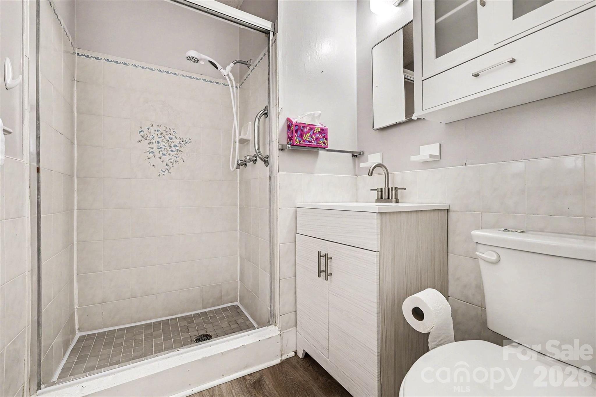 Lakeview Manor - Residential