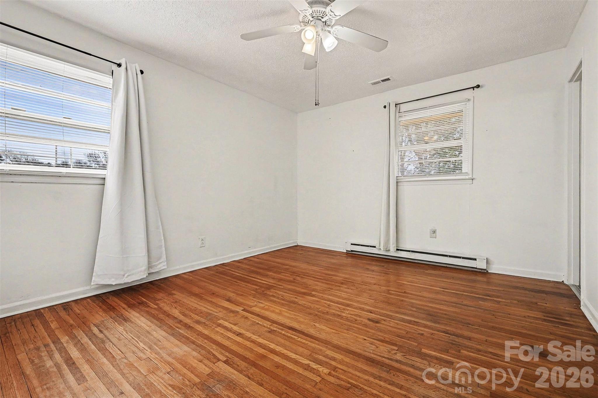 Lakeview Manor - Residential