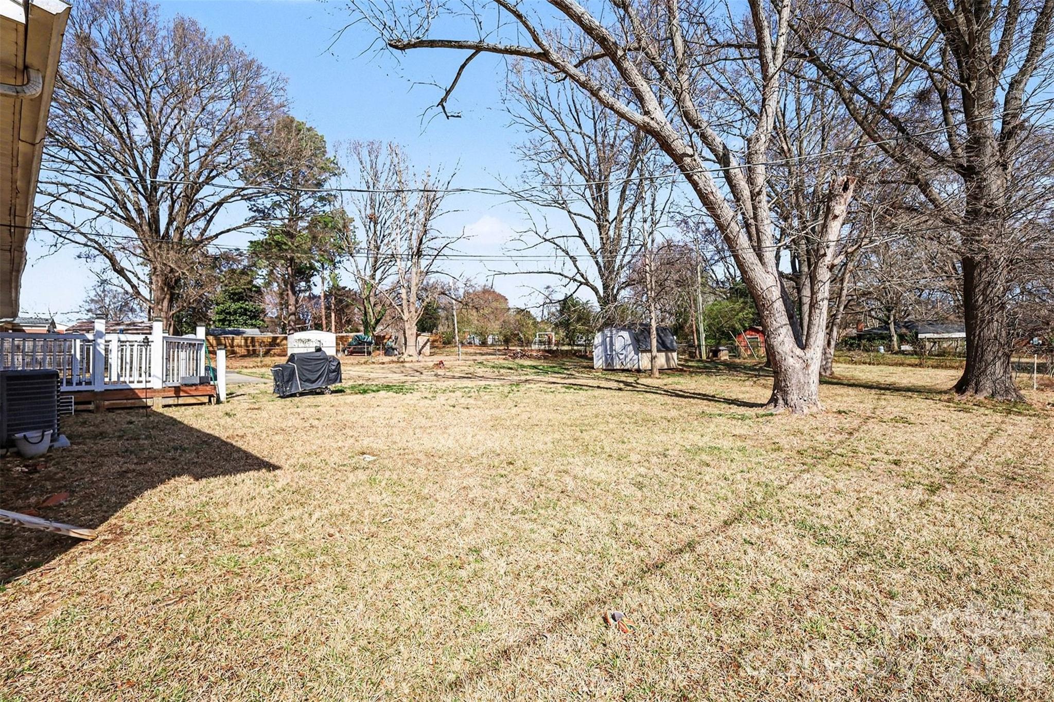 Lakeview Manor - Residential