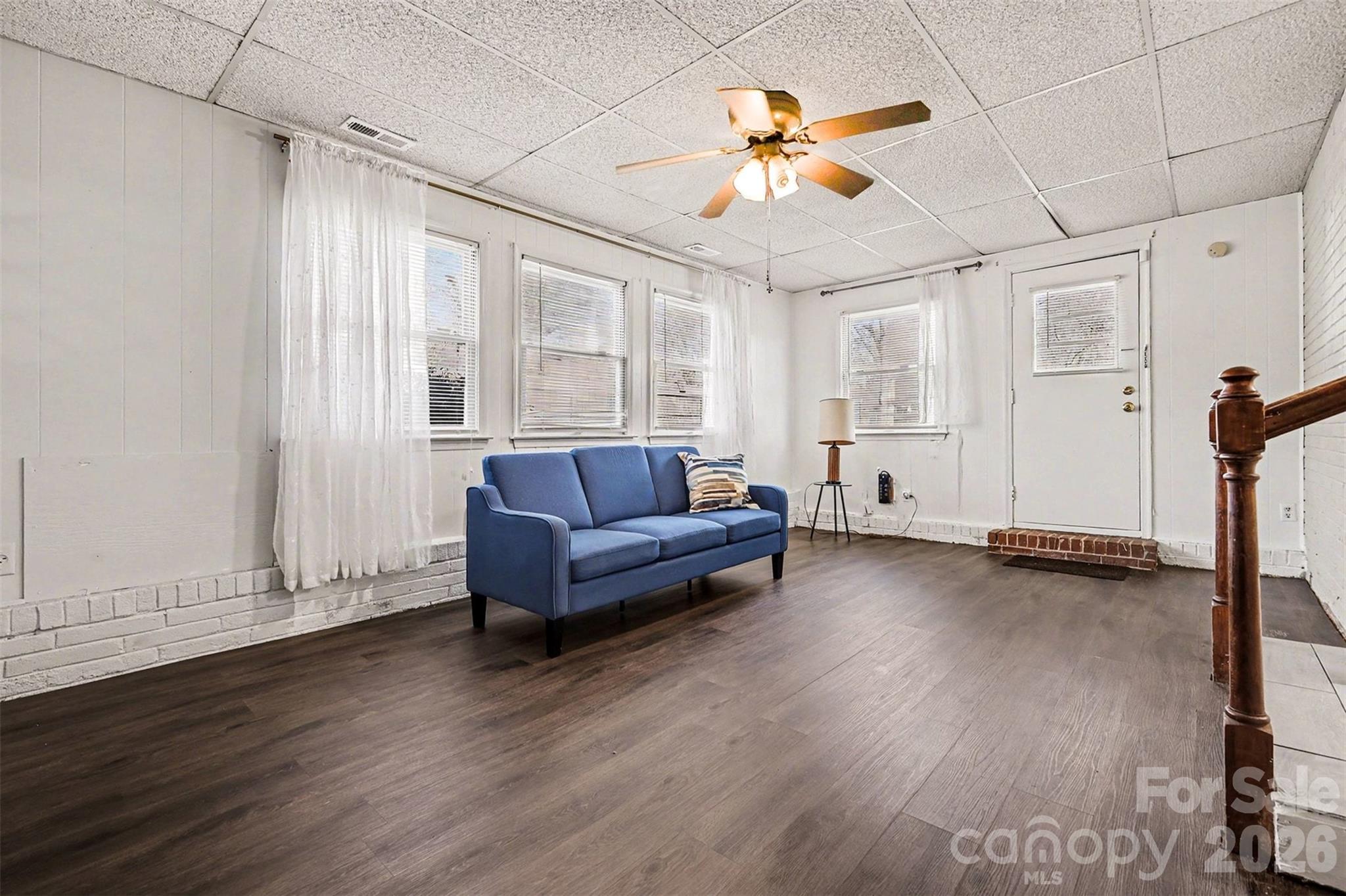 Lakeview Manor - Residential