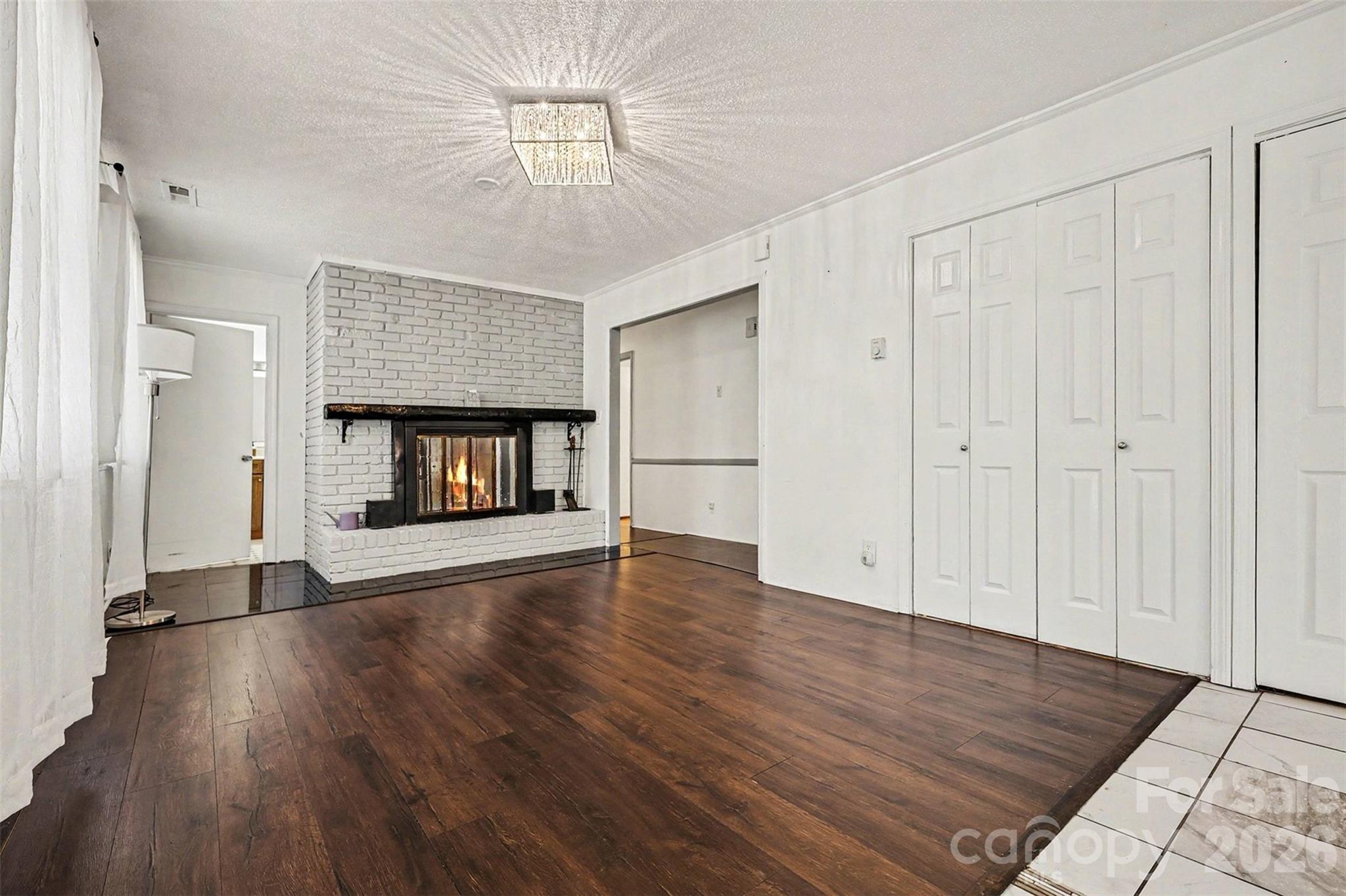 Lakeview Manor - Residential