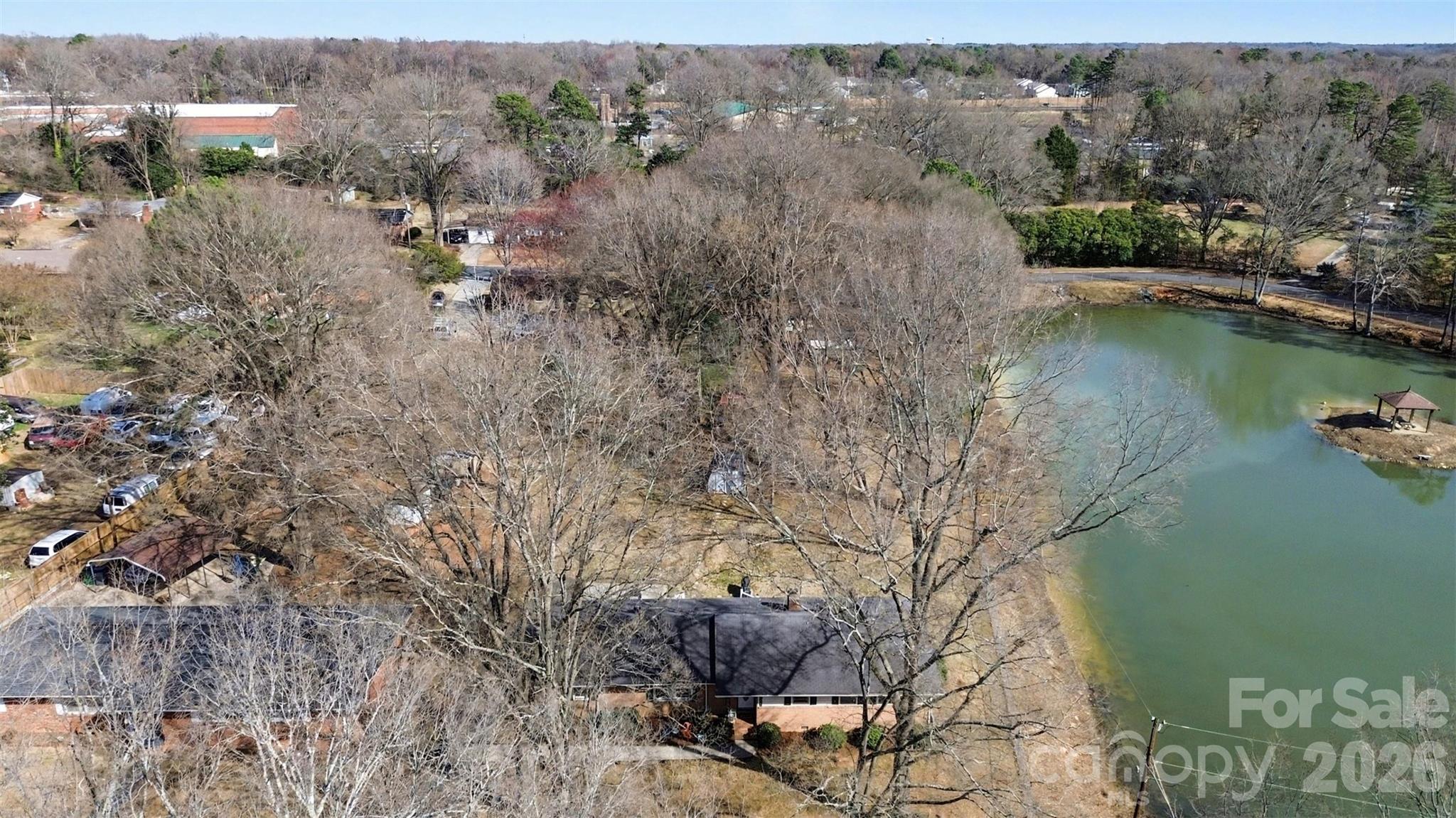 Lakeview Manor - Residential