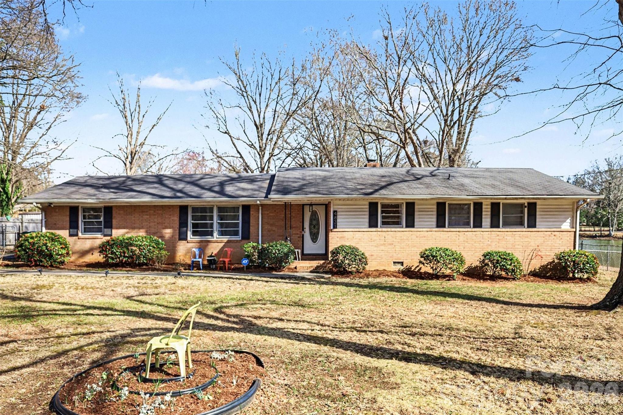 Lakeview Manor - Residential