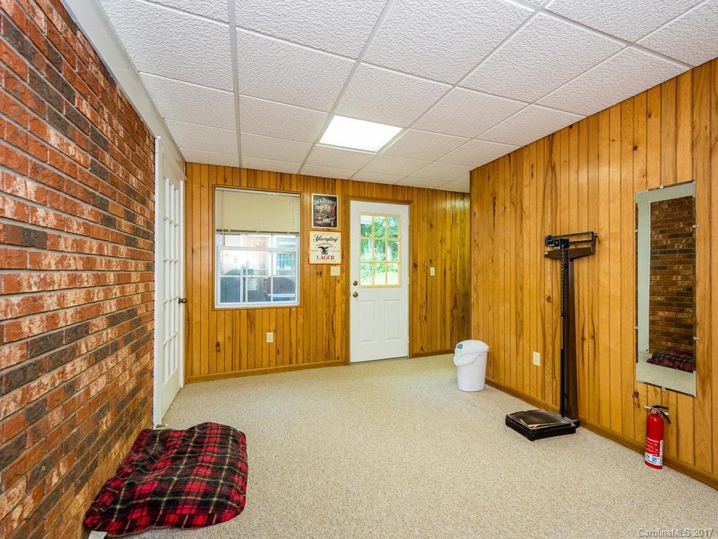 English Hills - Residential