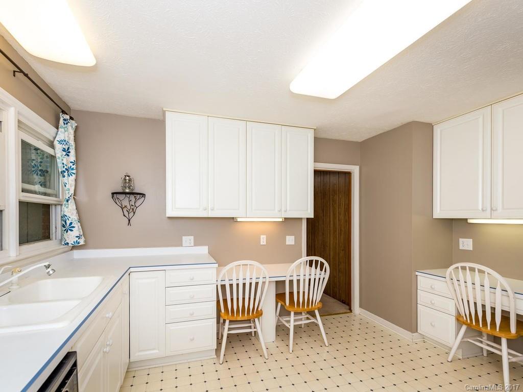 English Hills - Residential