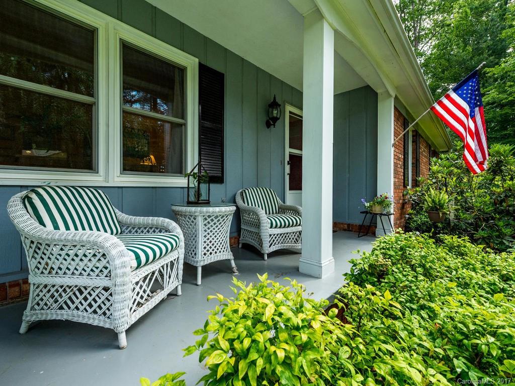 English Hills - Residential