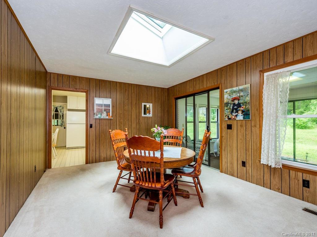 English Hills - Residential