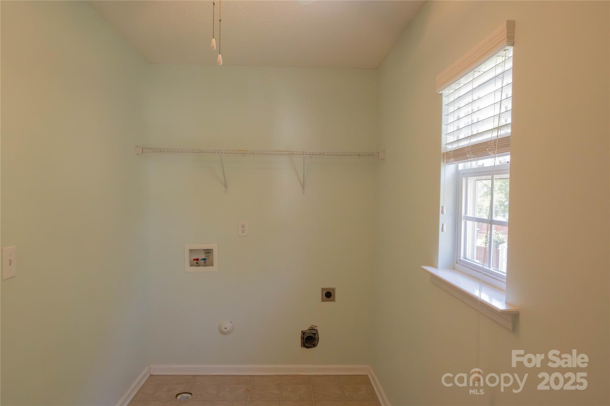 English Trails - Residential