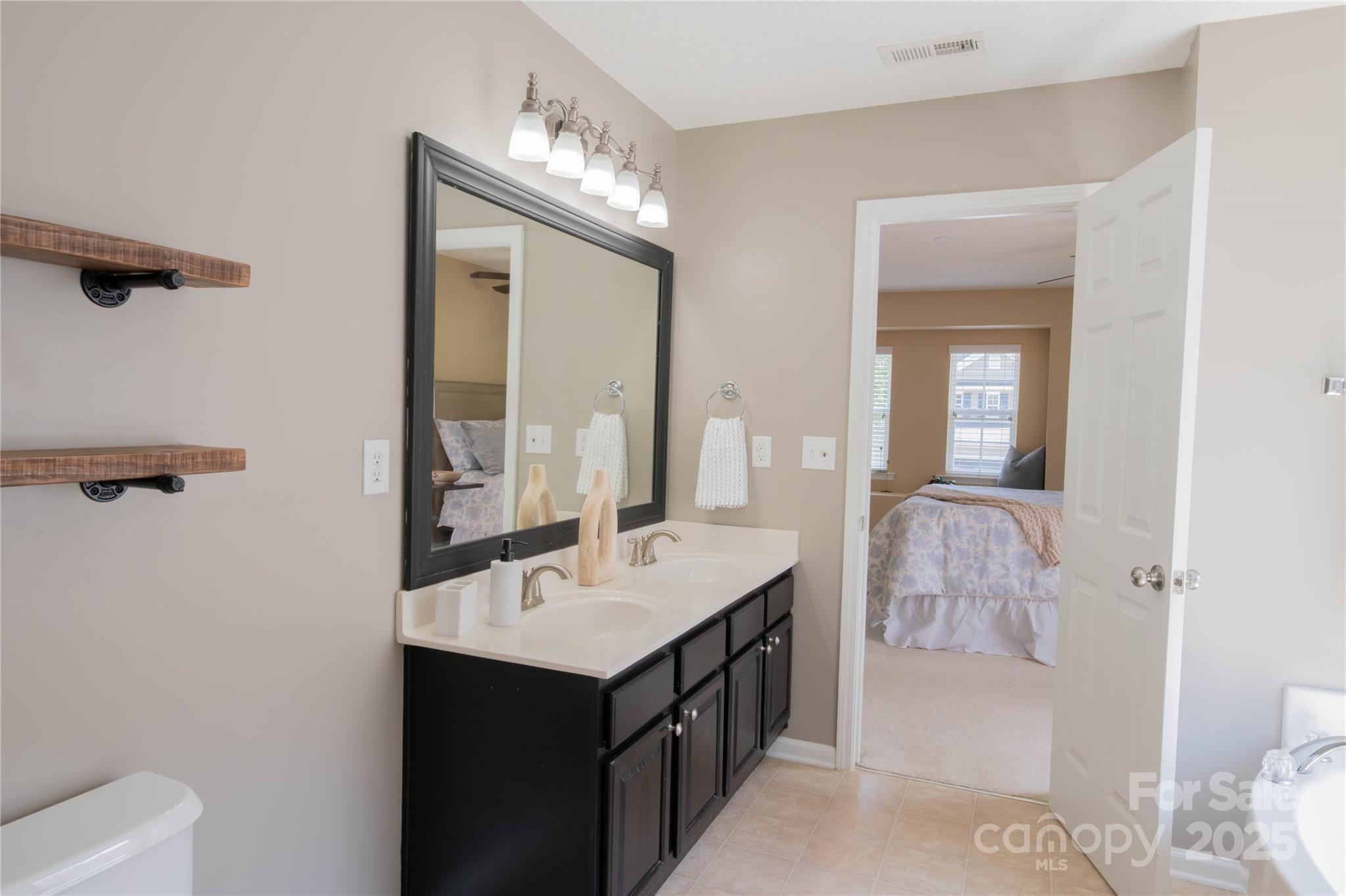 English Trails - Residential