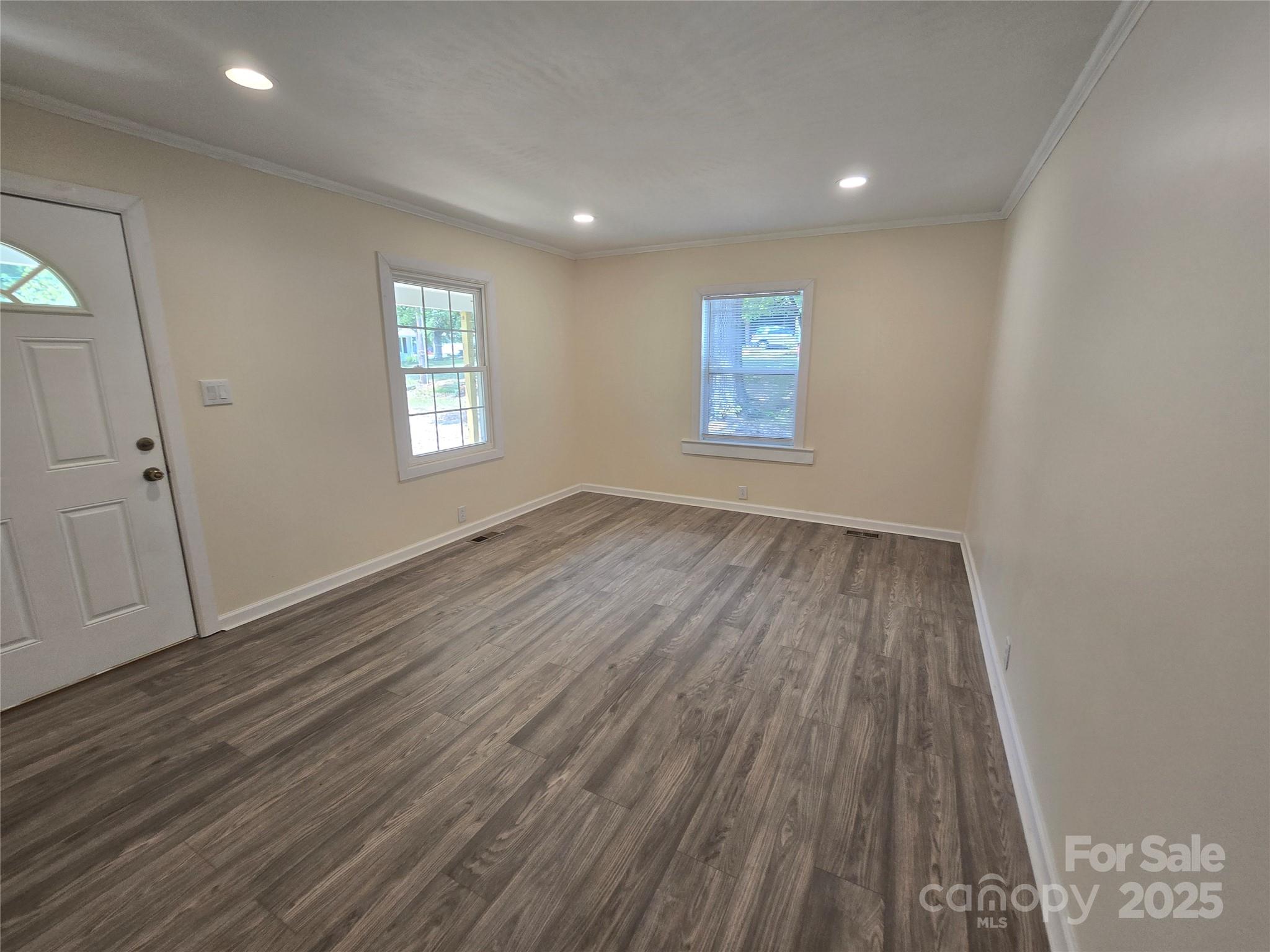 105 Eastside Drive SW