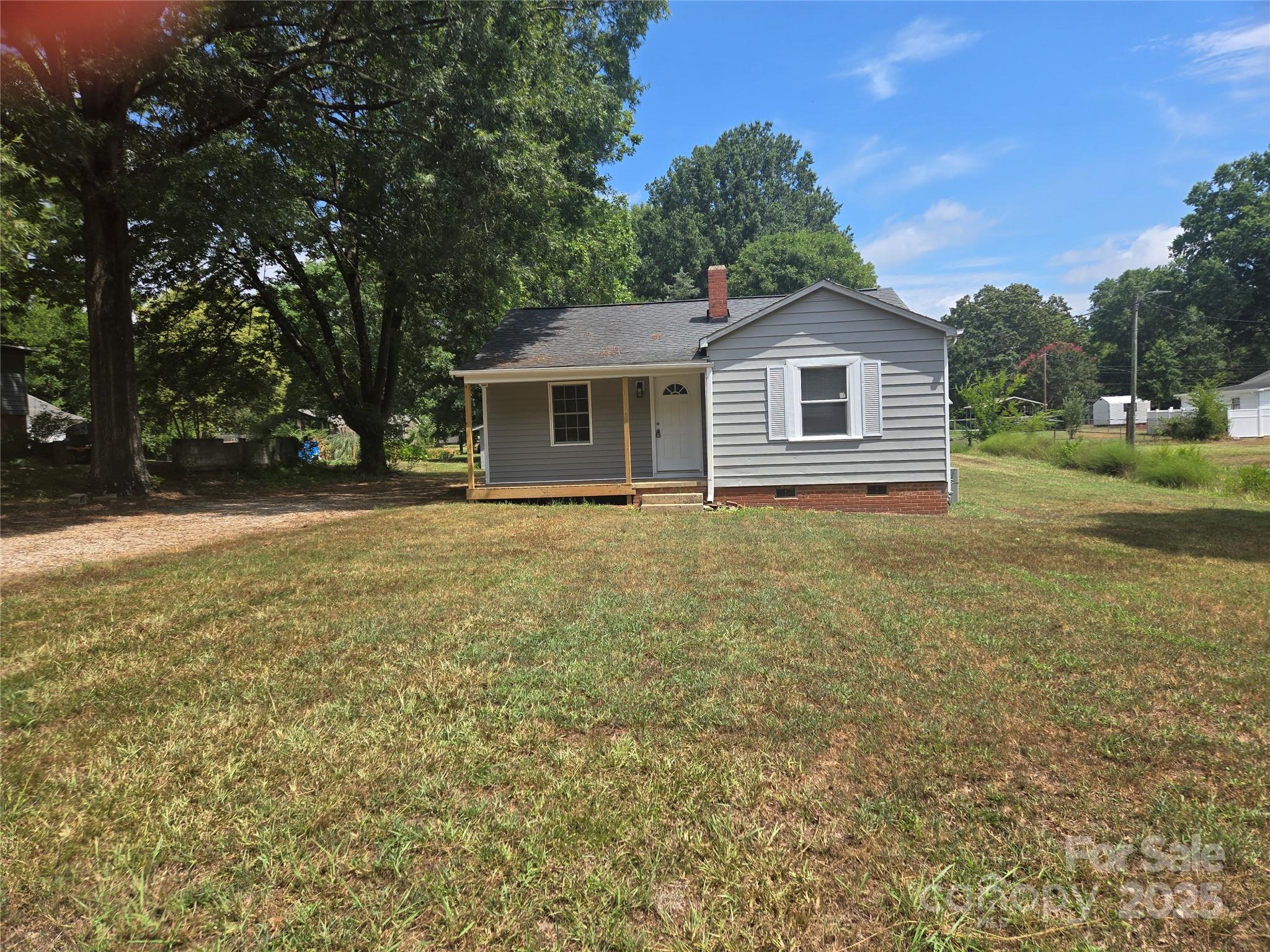 105 Eastside Drive SW