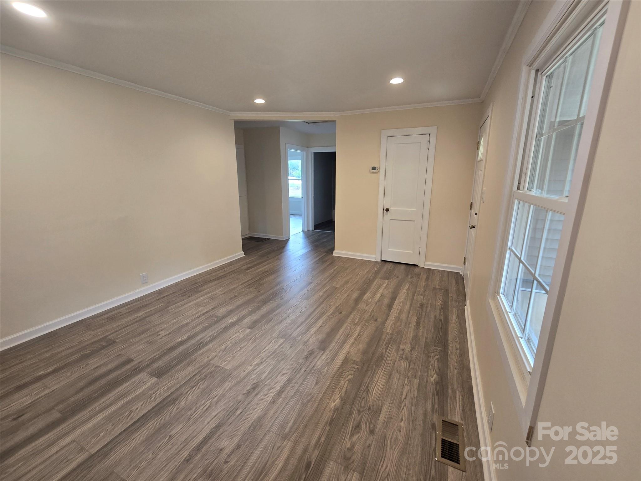105 Eastside Drive SW