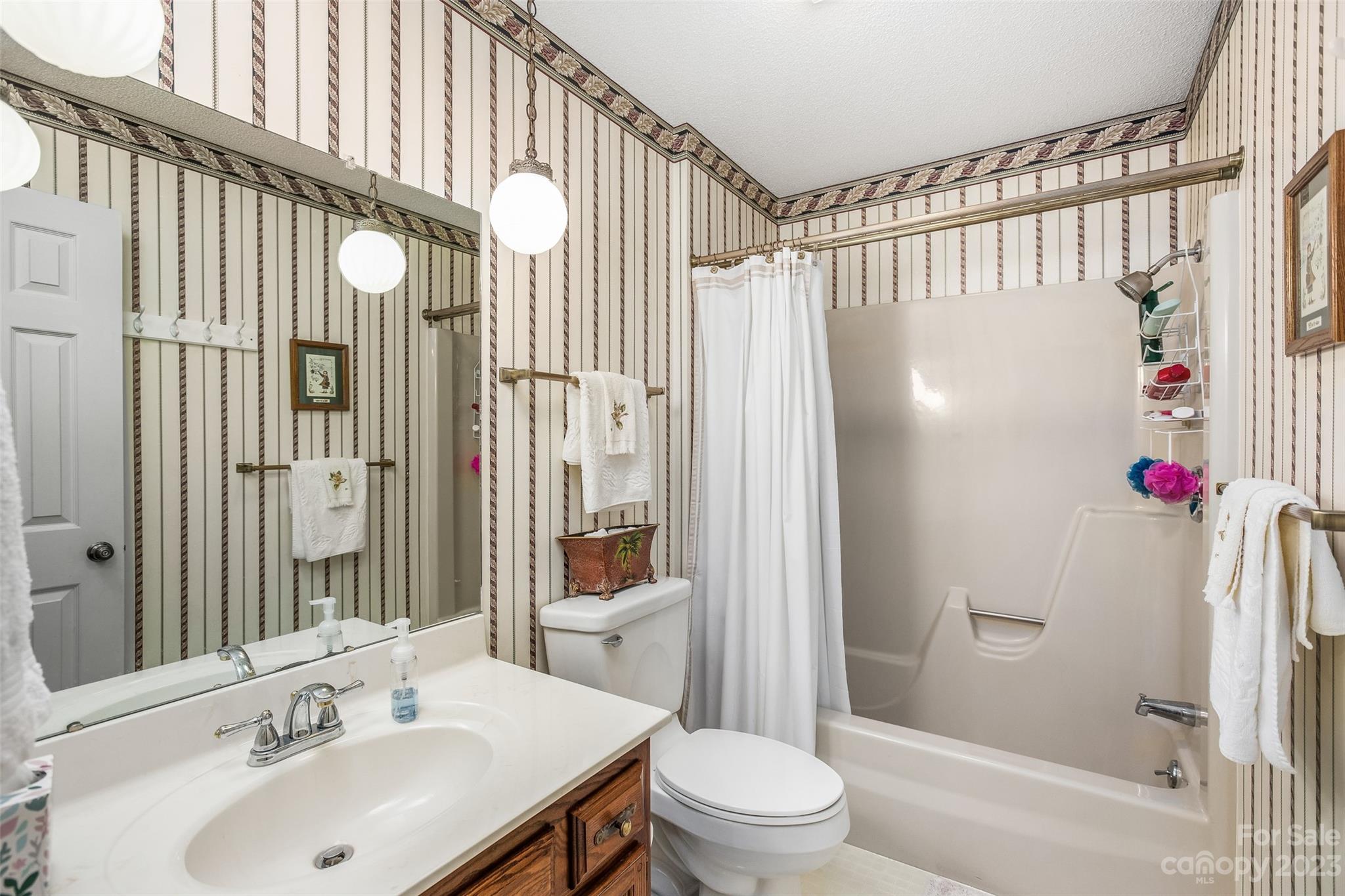 Farmland Acres - Residential