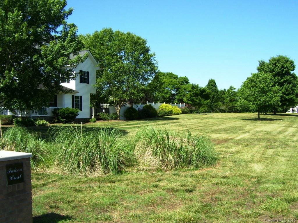 Falcon Crest - Residential