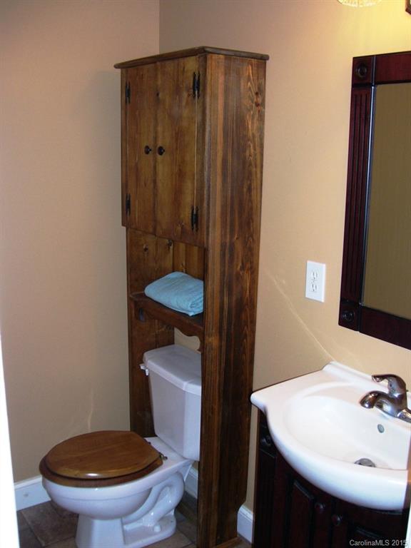 Falcon Crest - Residential