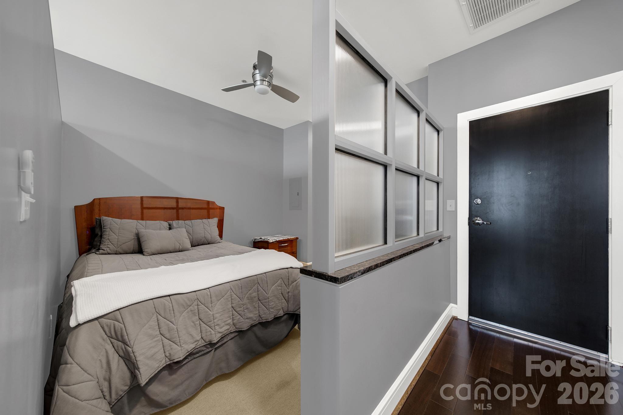 333 W Trade Street 2701