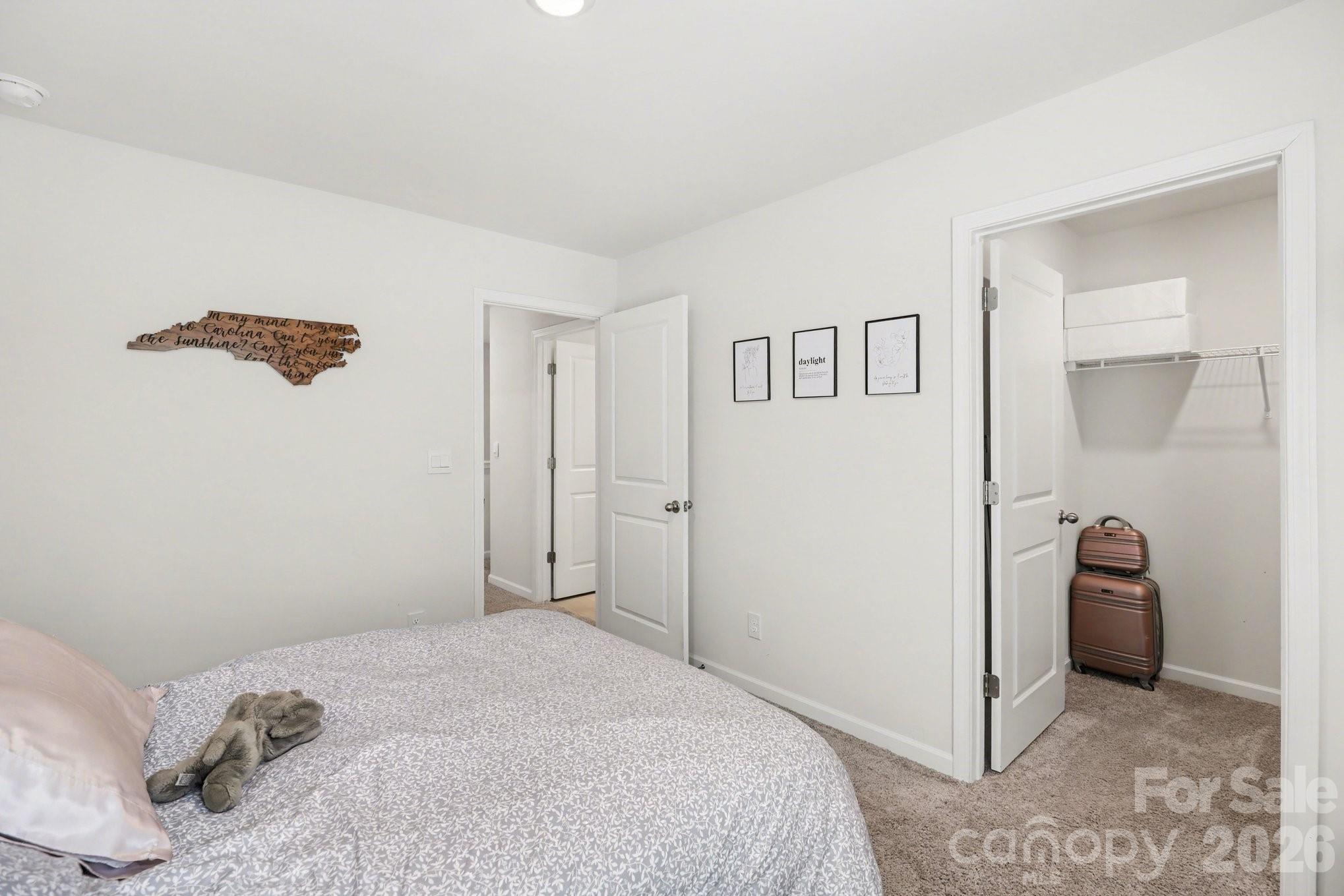 The Enclave At Sugar Creek - Residential