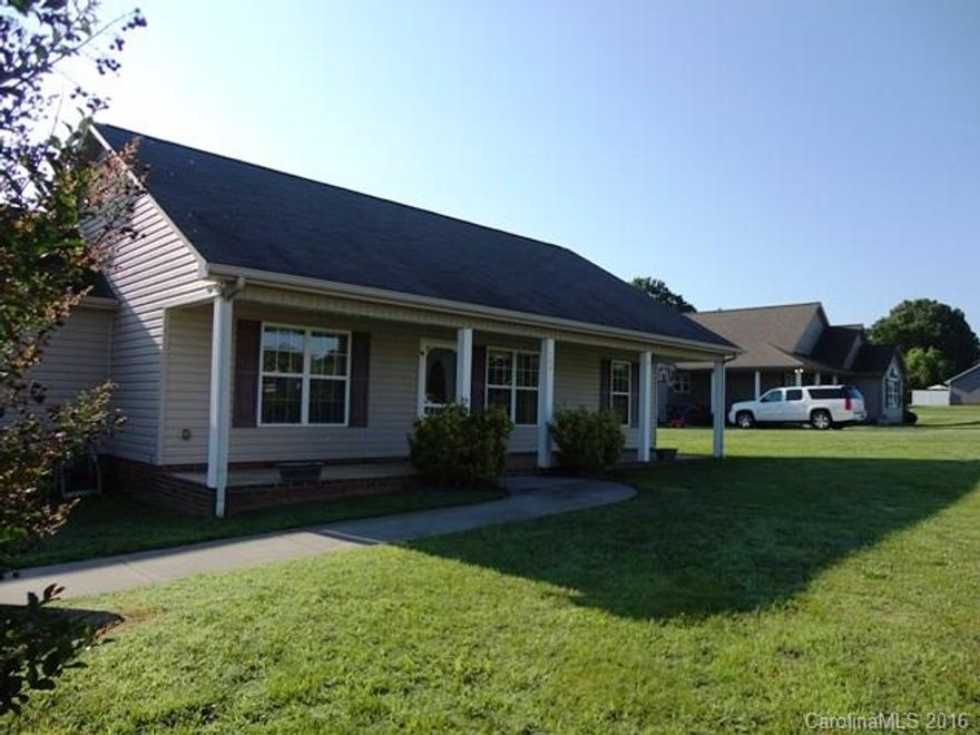 2 Bedroom home with a country like setting! Vaulted Great Room with fireplace, Master with shower/tub combo, galley style Kitchen & Laundry with Washer/Dryer included. Enjoy a large Fenced Yard, Front Porch and Rear Deck. Tenant is responsible for all utilities and lawn maintenance is included. Tenant can use barn on property for storage for $50 extra per month. No Smoking and No Pets allowed. Property has an attached 1 Bedroom Apt that is not part of the rental and shares the Laundry Room.