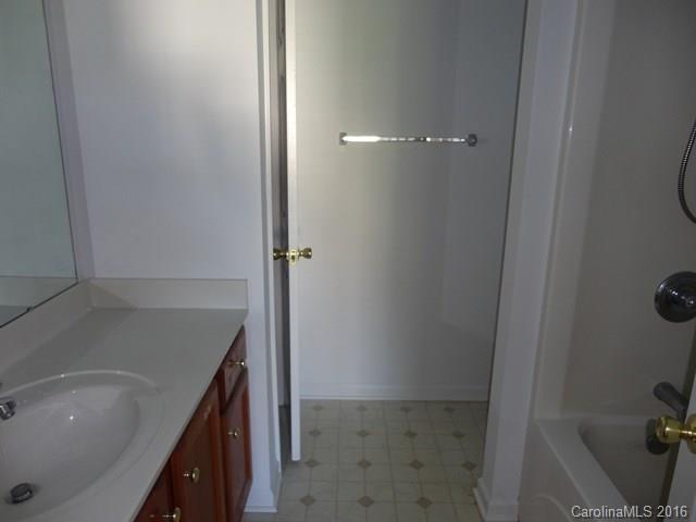 Brook Glen - Residential Lease