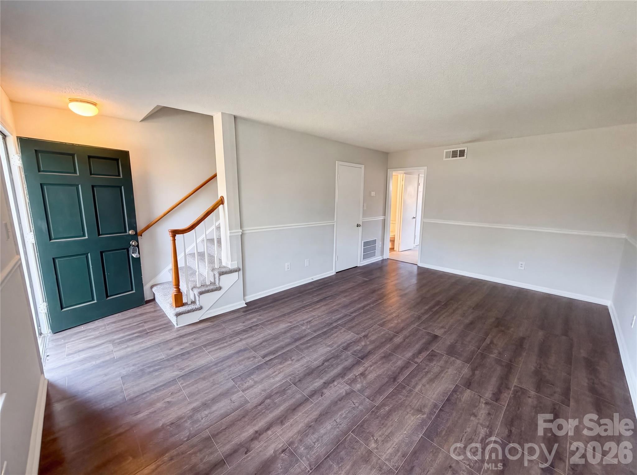 4726 Old Lantern Way