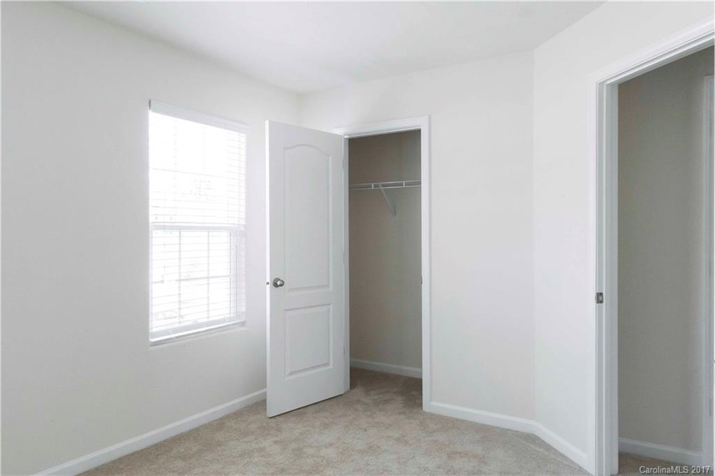 Woodside at Mountain View - Residential