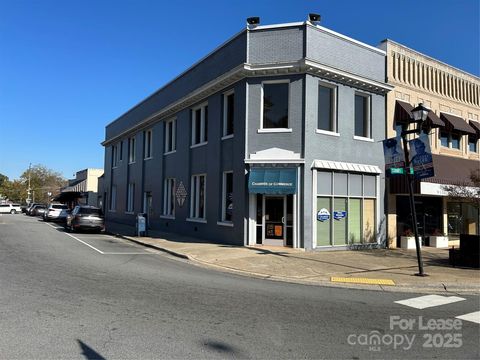 102 E Court Square 102 Lincolnton NC 28092