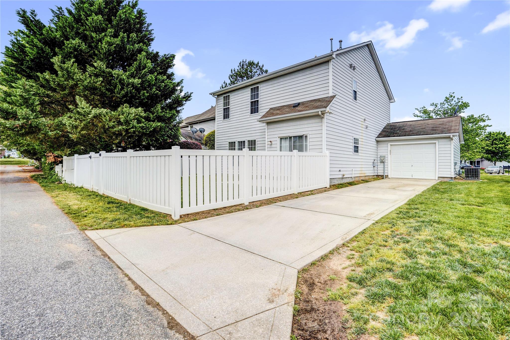 Lake Park - Residential