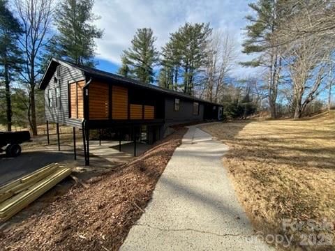 75 Old Macedonia Road Alexander NC 28701