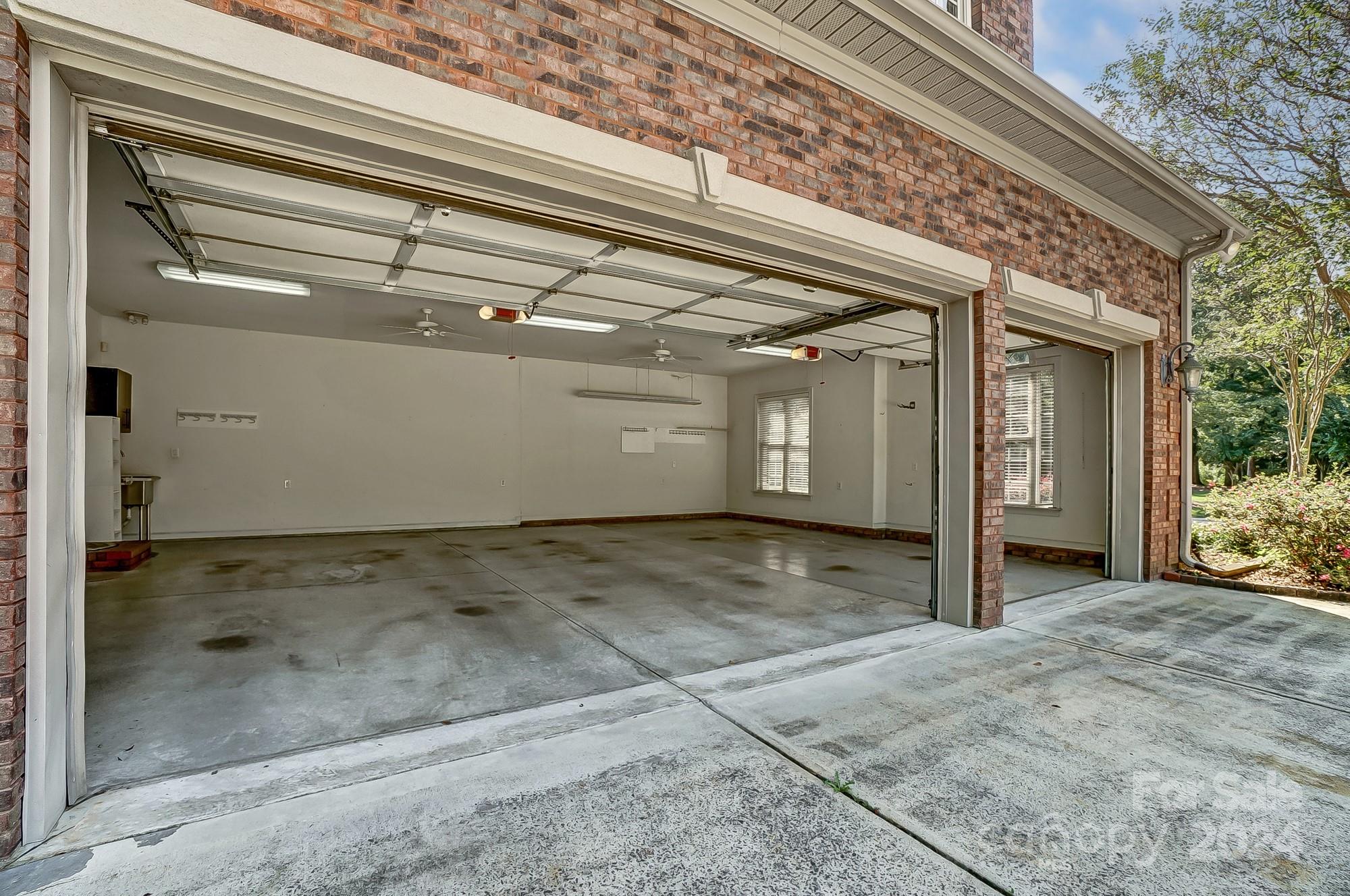 Laurel Creek - Residential