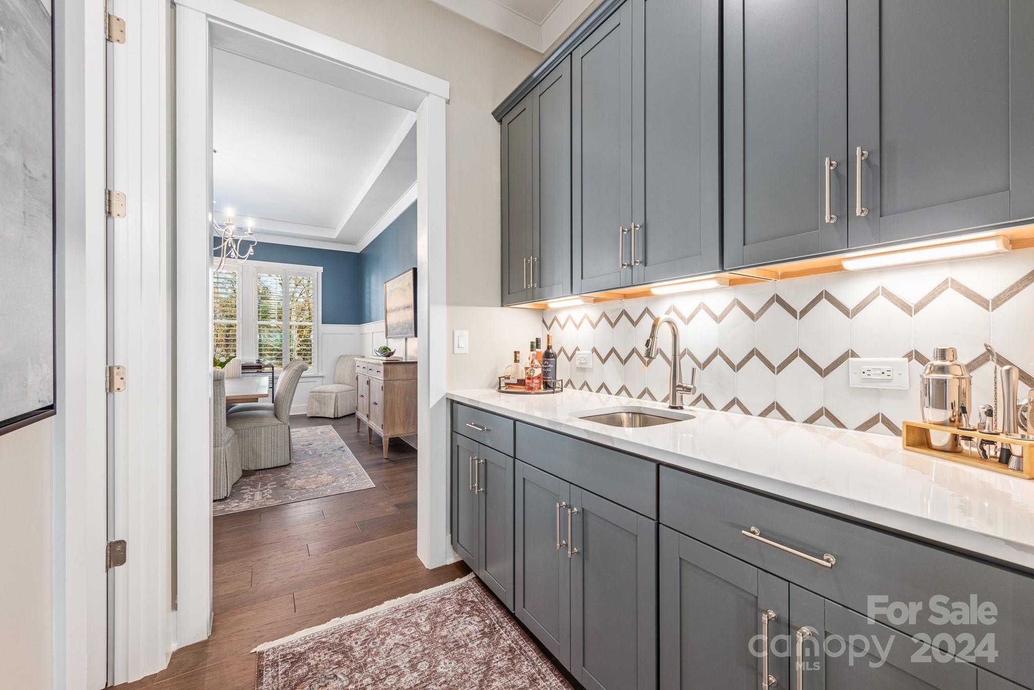 Hollins Grove - Residential