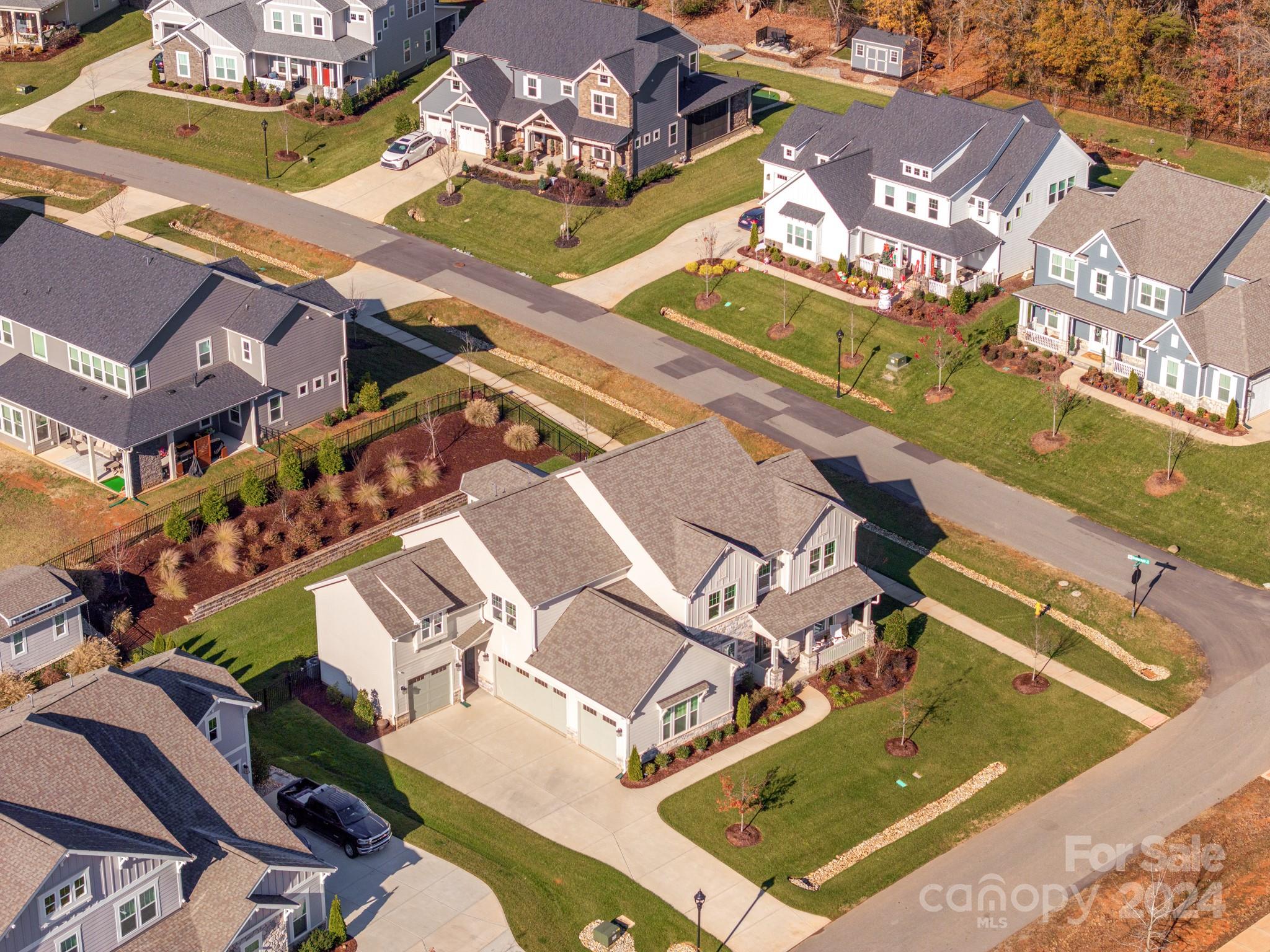 Hollins Grove - Residential