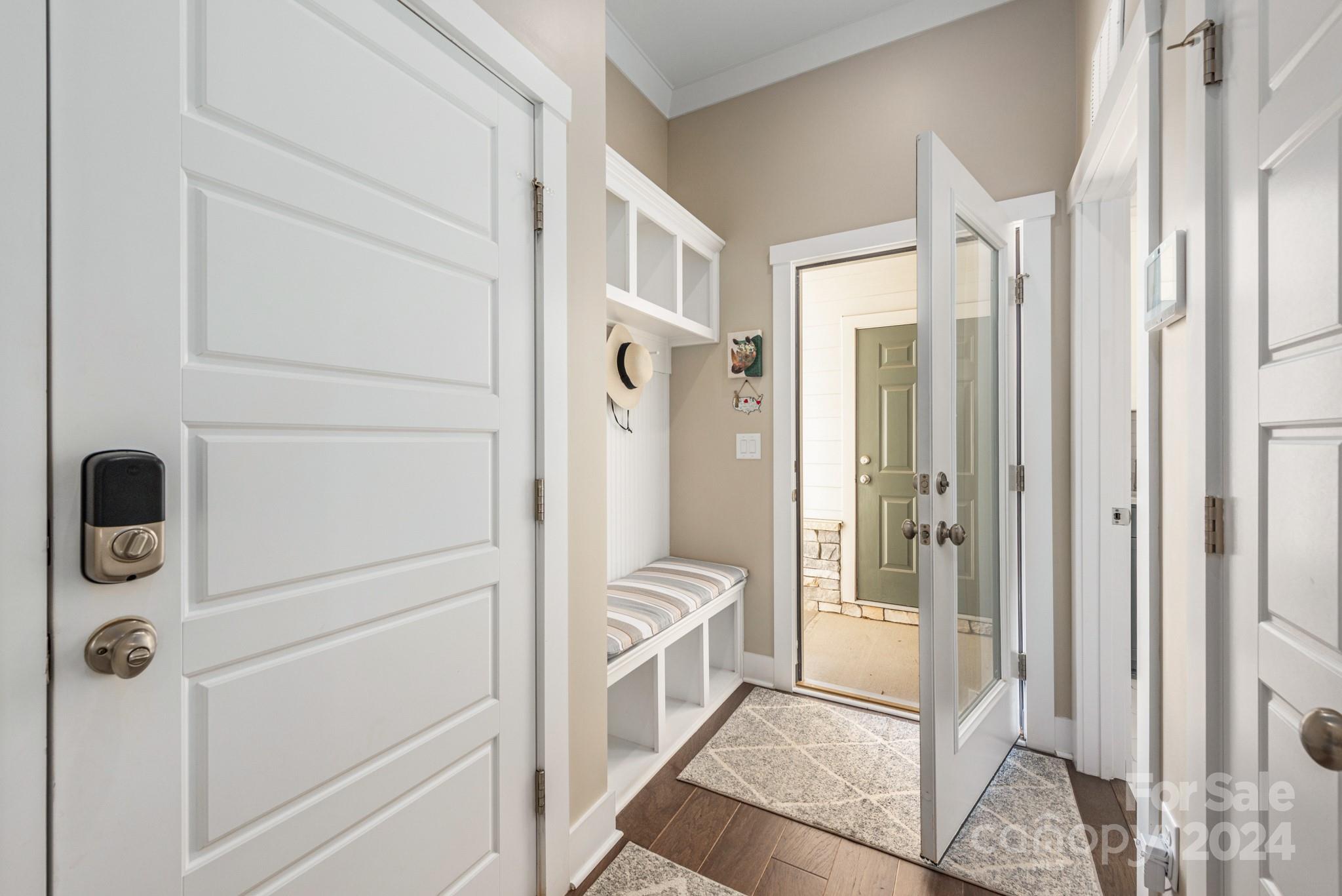 Hollins Grove - Residential