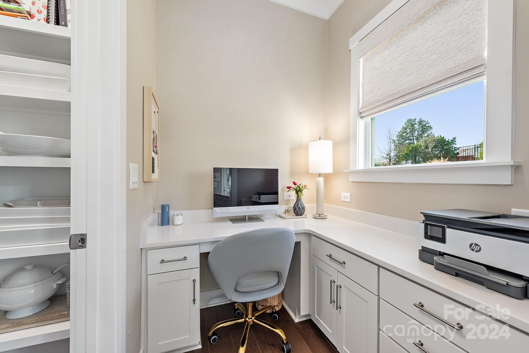 Hollins Grove - Residential