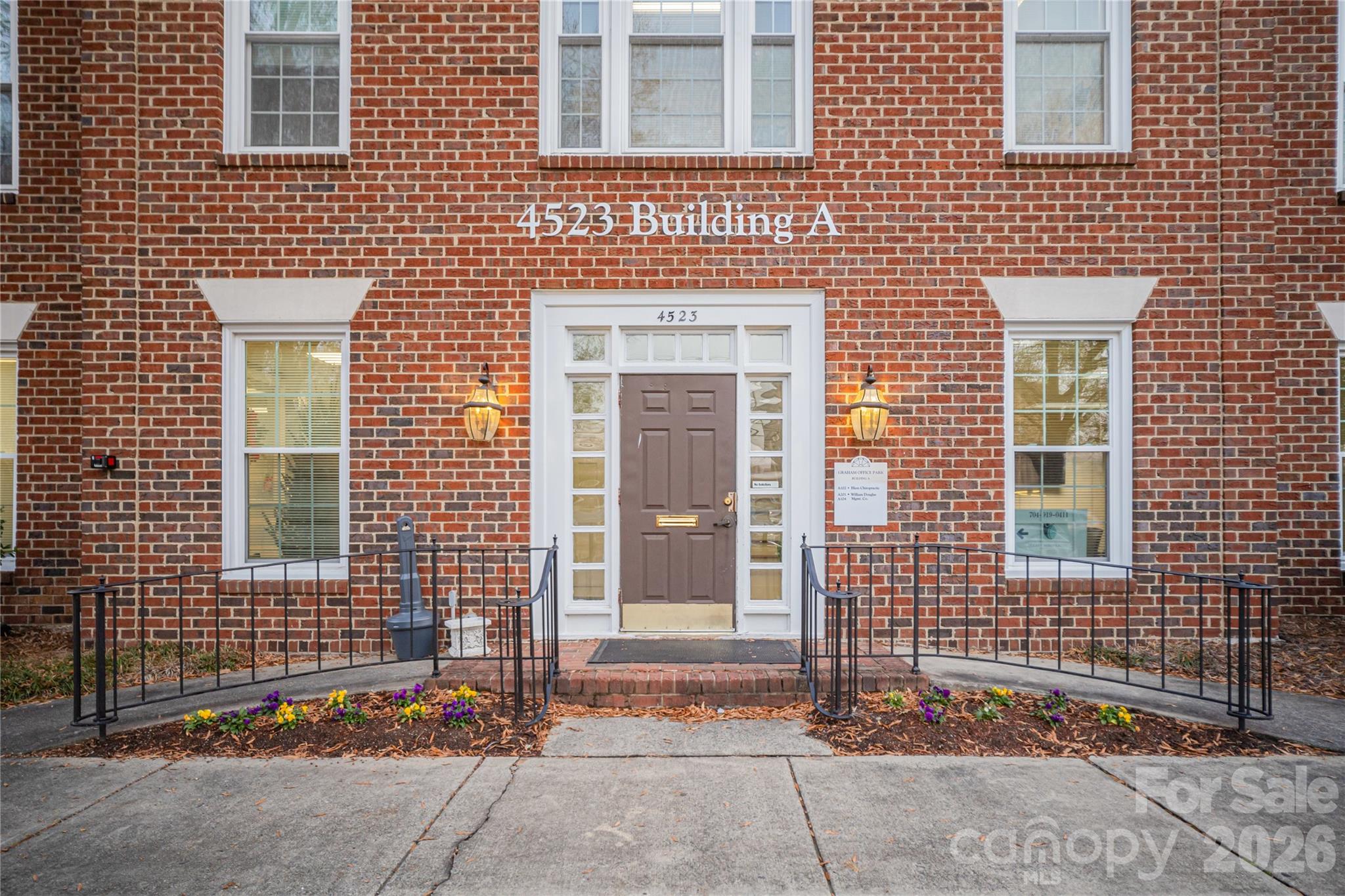 4523 Park Road A101, A101B
