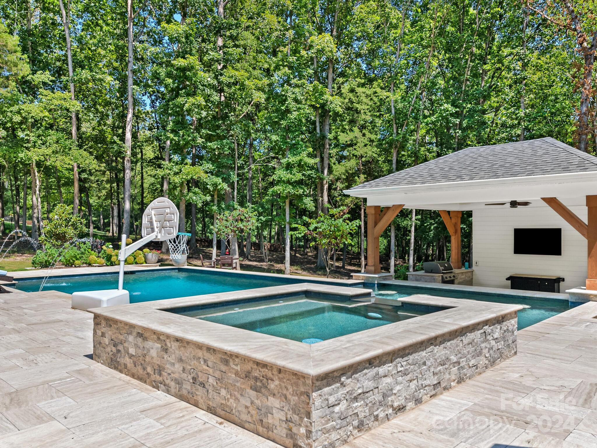 Providence Road Estates - Residential