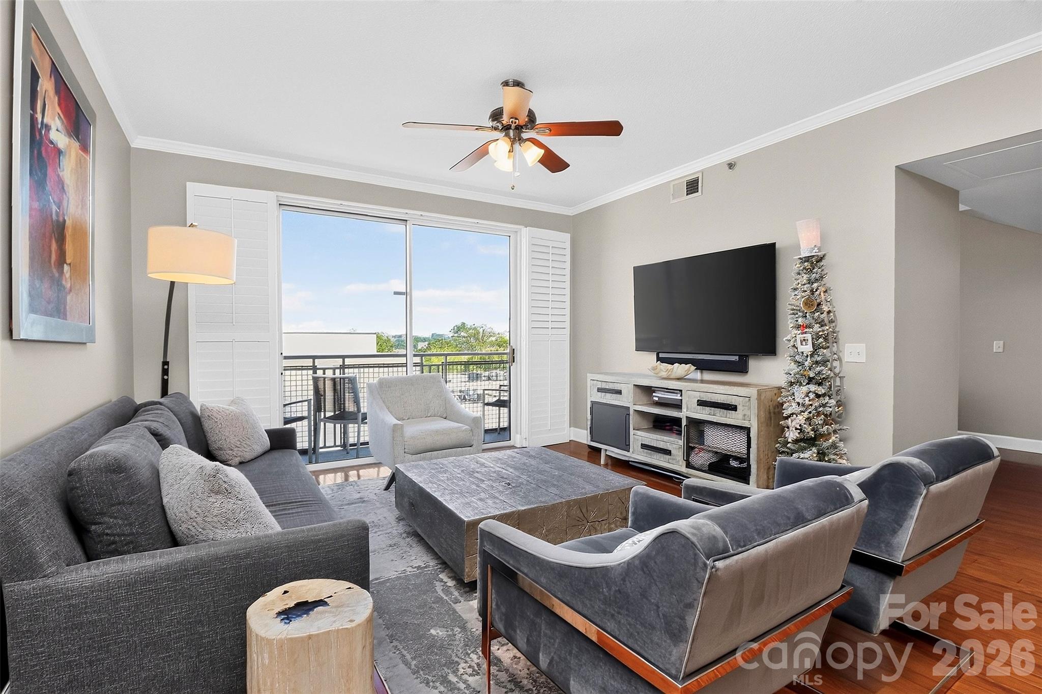 1315 East Boulevard 818