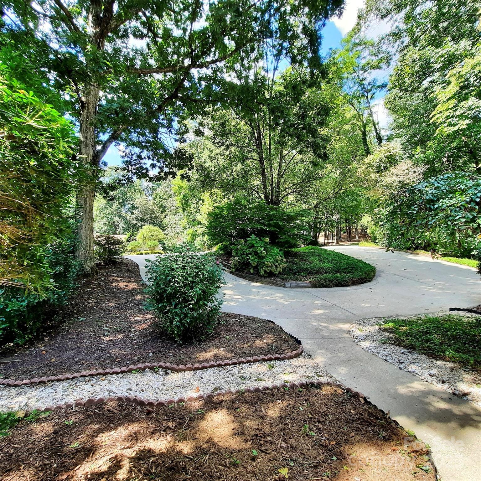 141 Foothills Drive