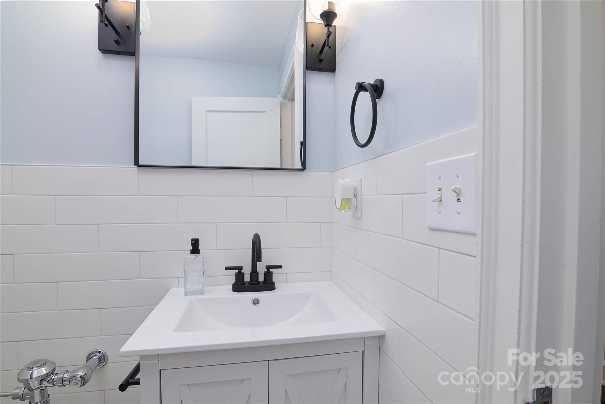 Frederick Place Condominiums - Residential