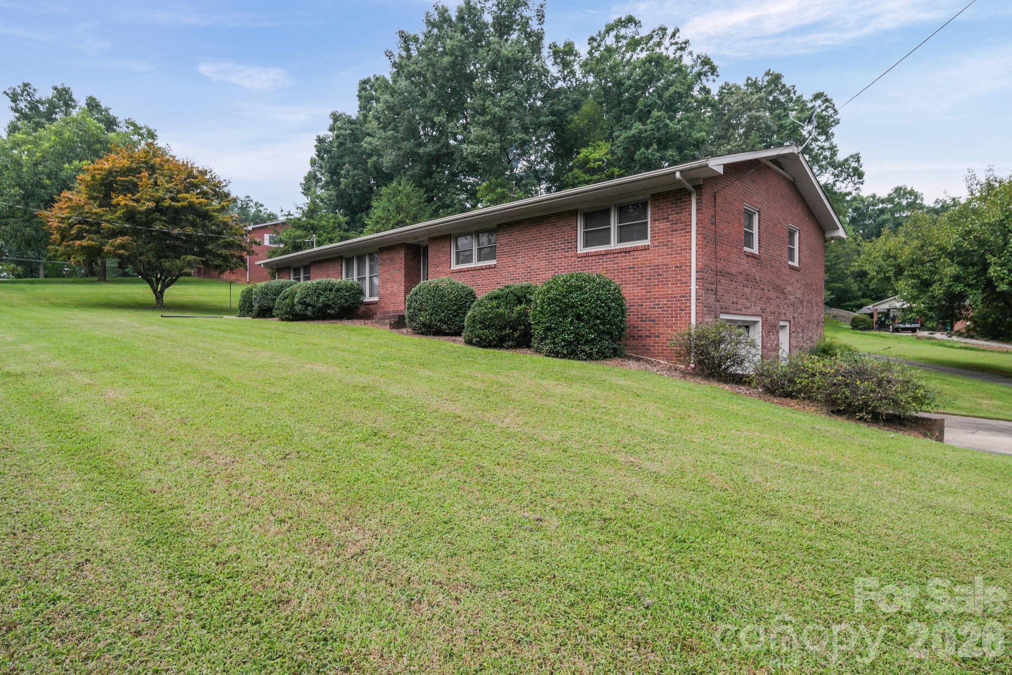 1008 Longview Drive