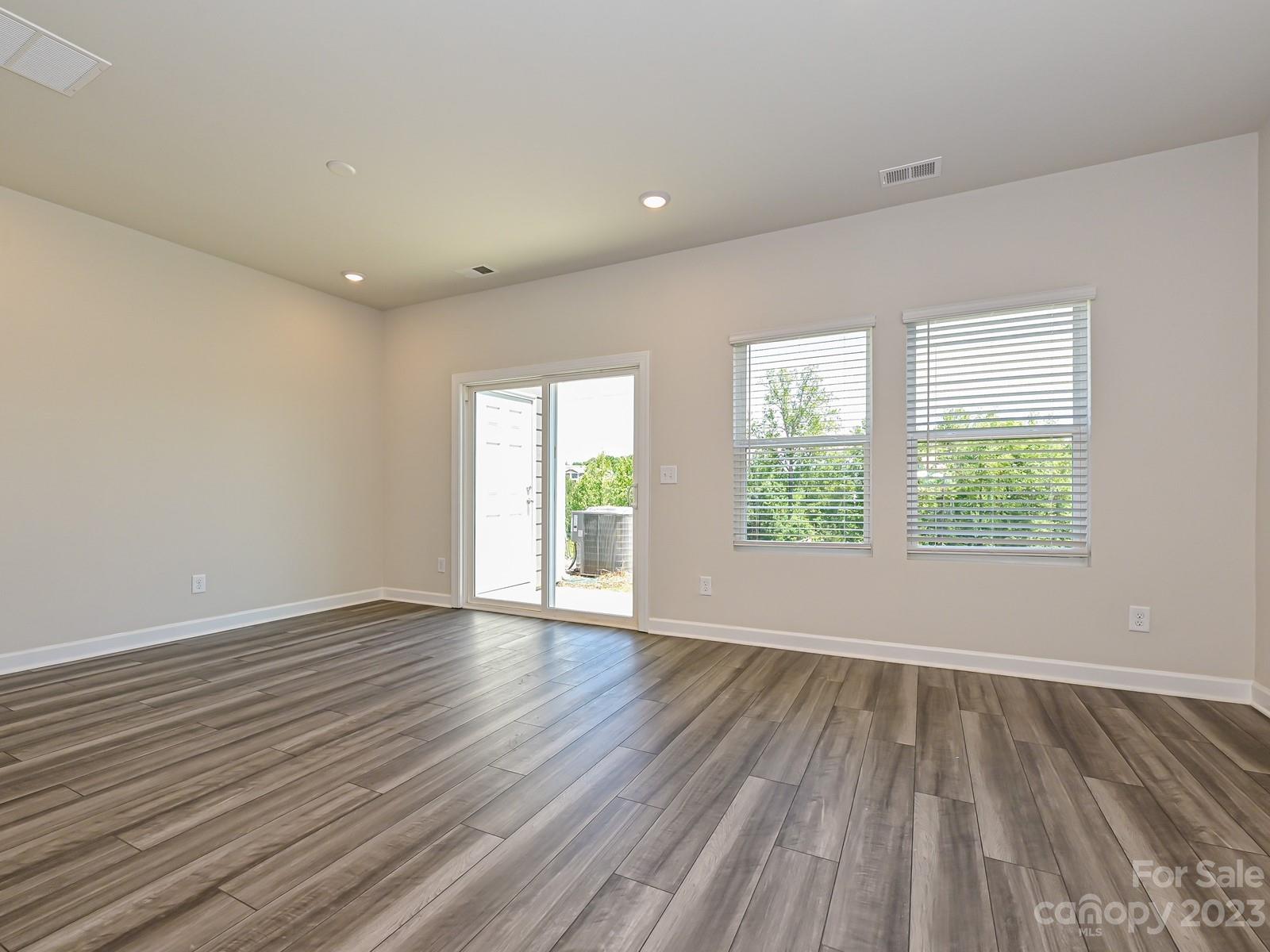 Georgetown Crossing - Residential