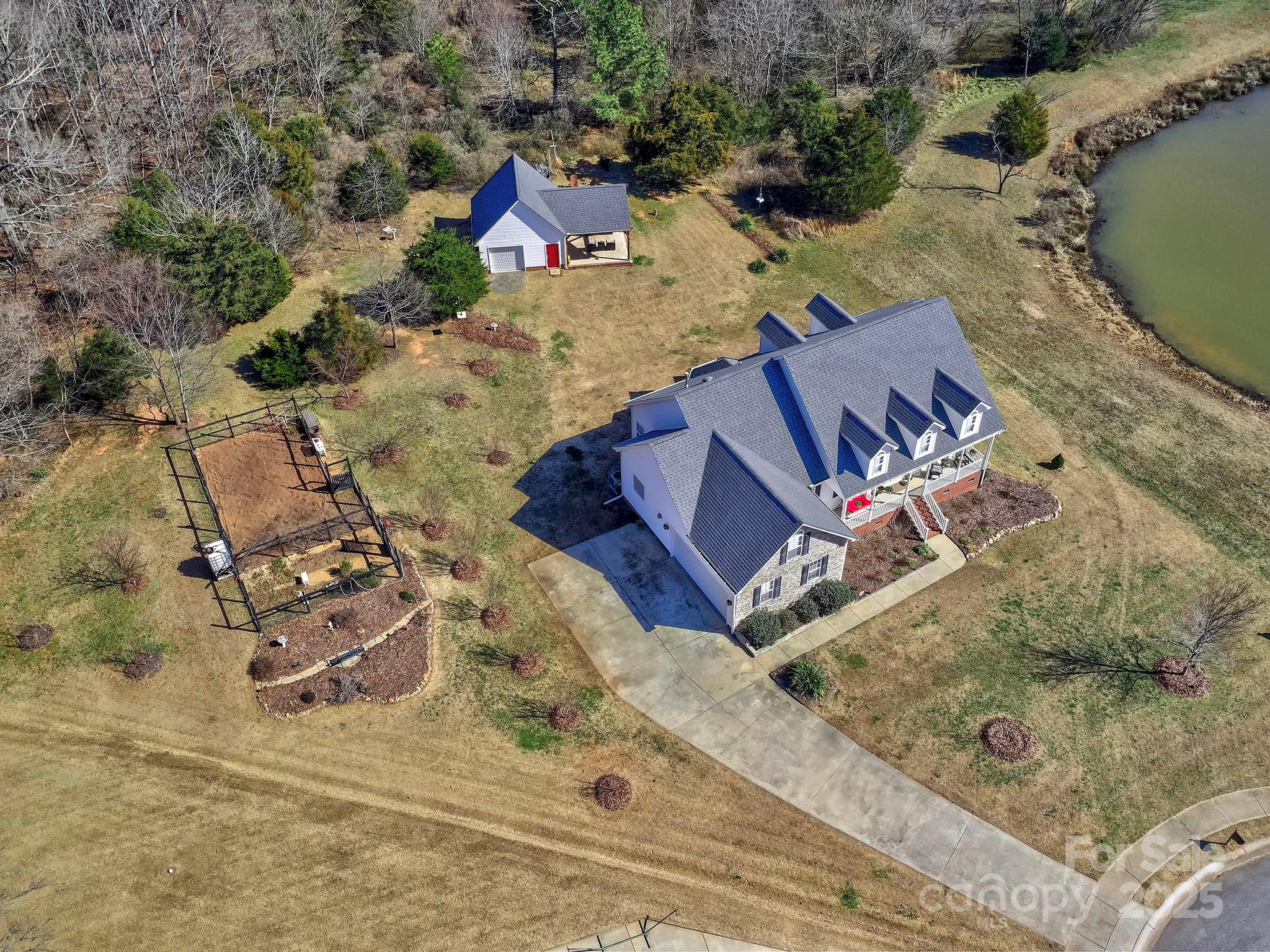 Stoneridge Lakes - Residential