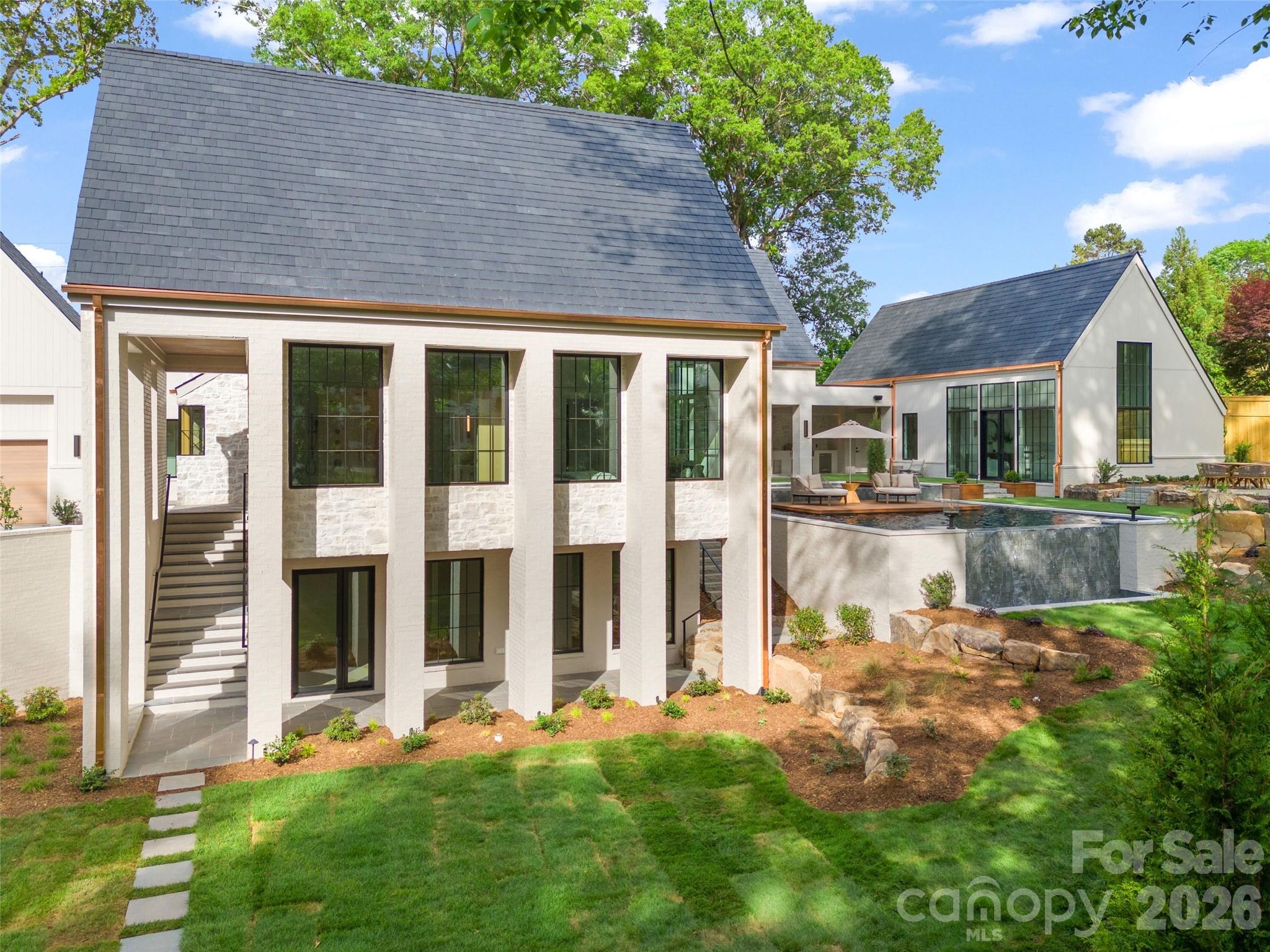 4111 Columbine Circle