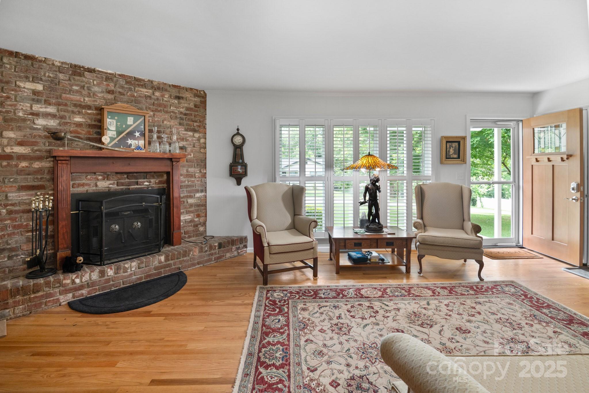 4 Sourwood Lane E