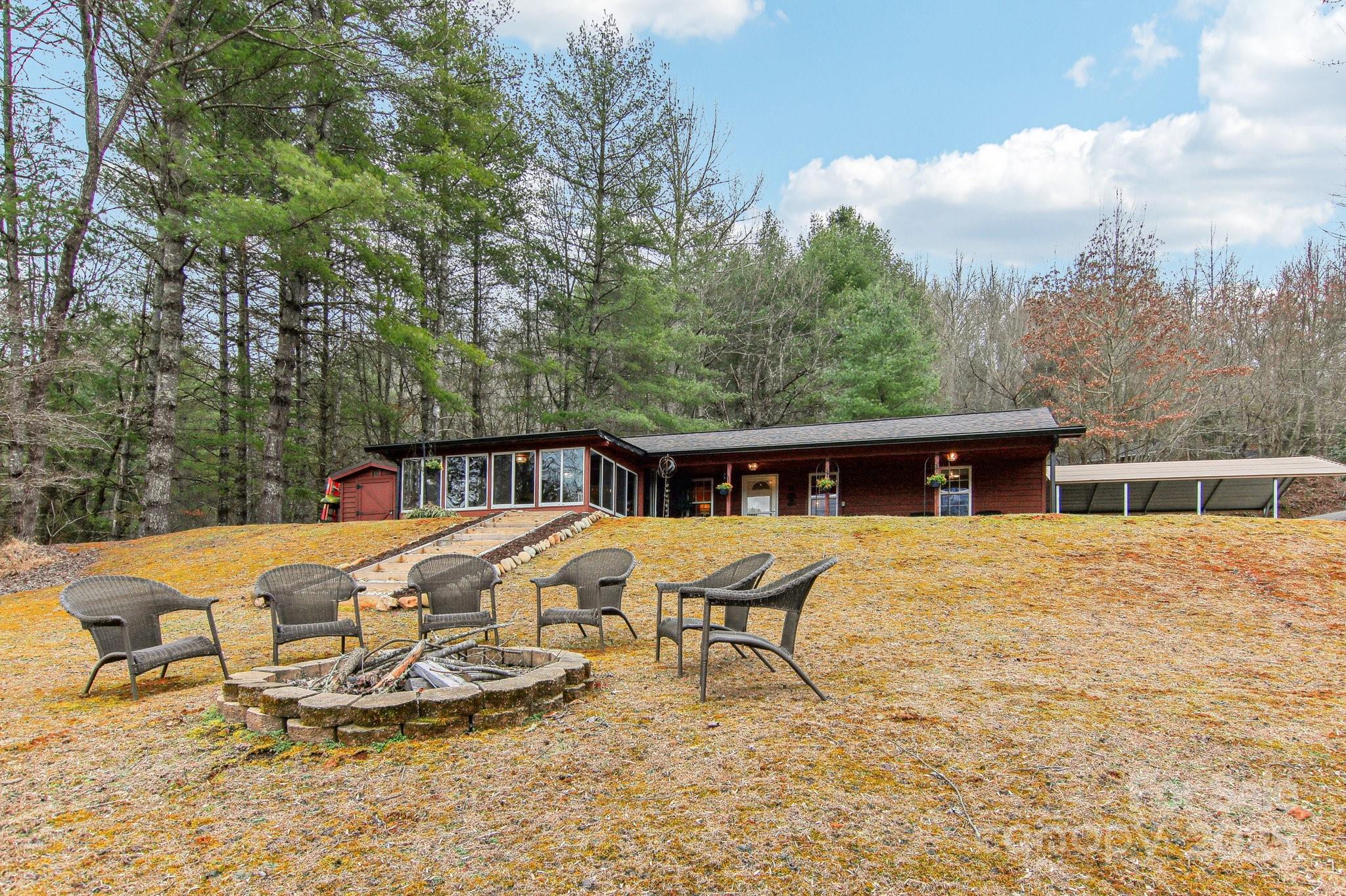 211 Heartland Ridge