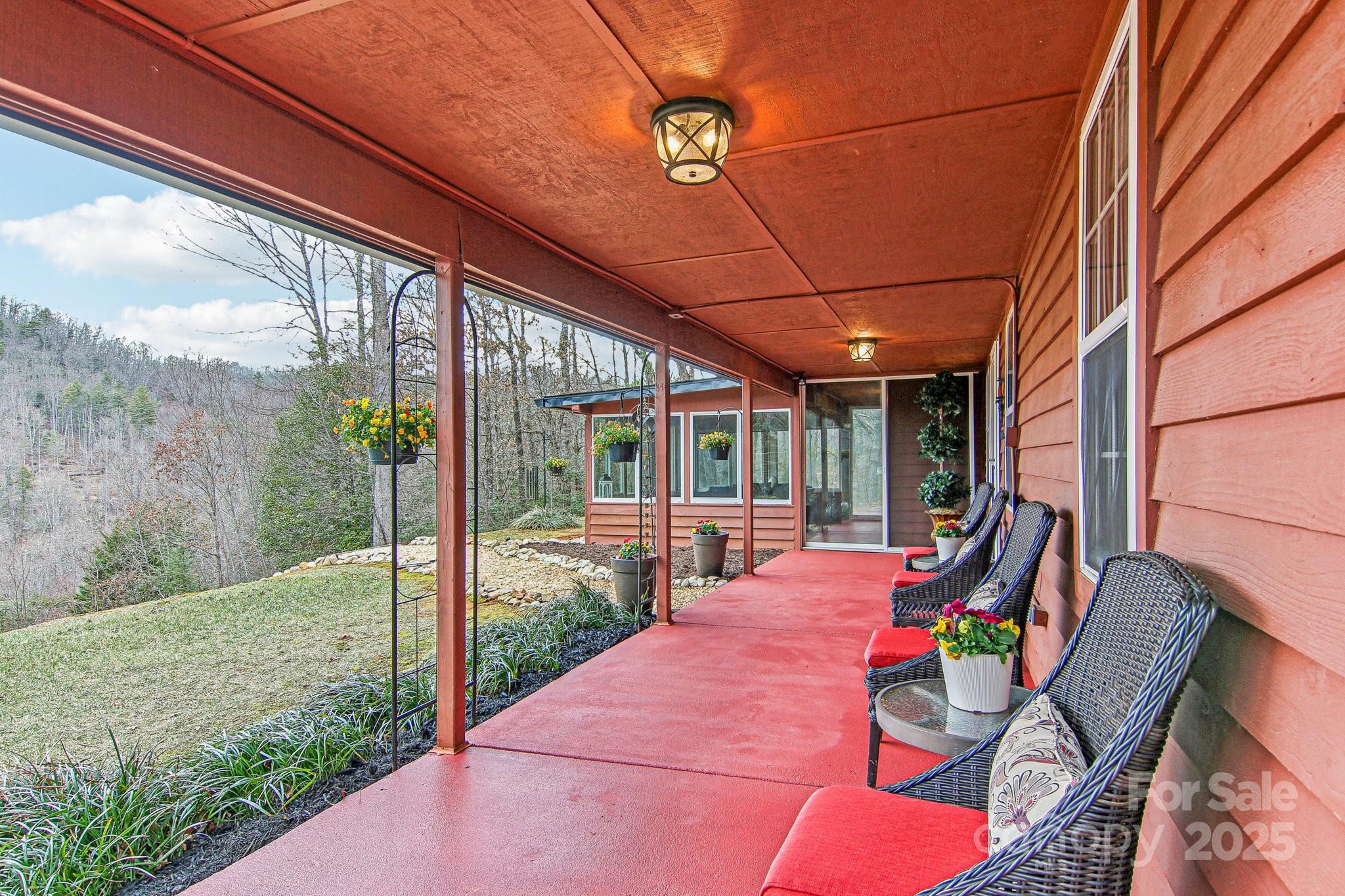 211 Heartland Ridge