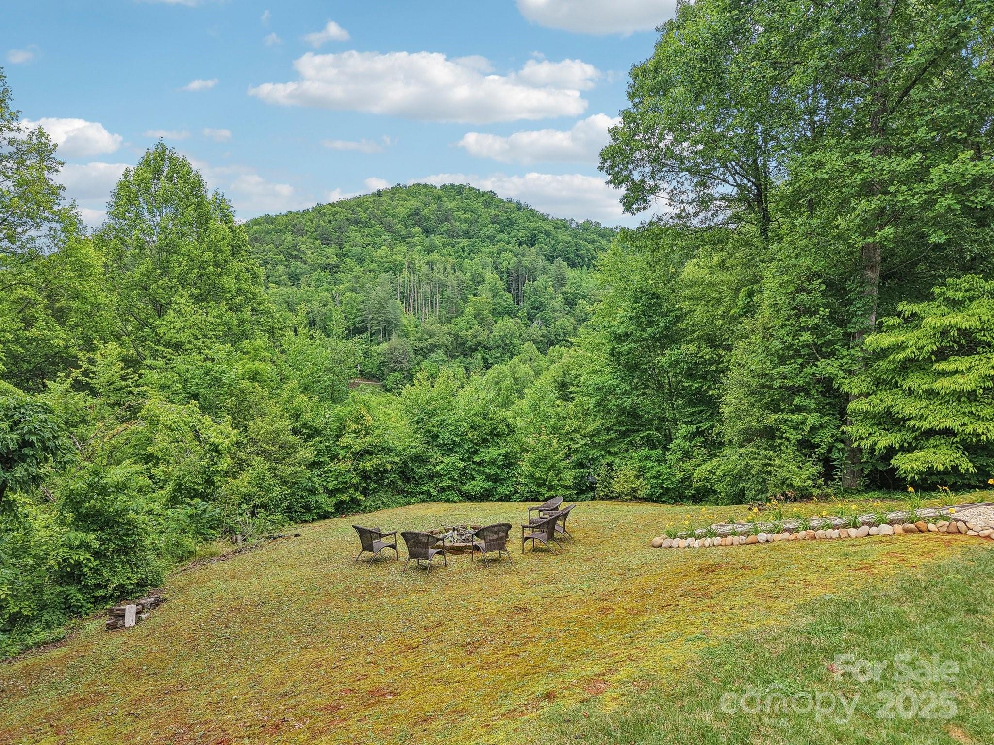 211 Heartland Ridge