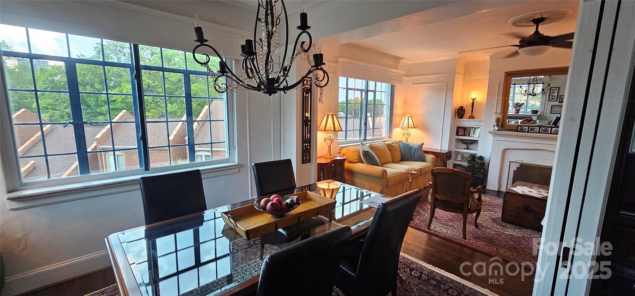 301 W 10th Street W