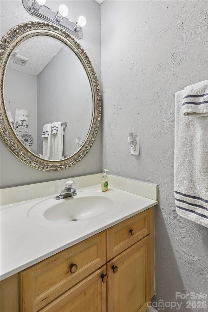 The Landing at Hickory Grove - Residential
