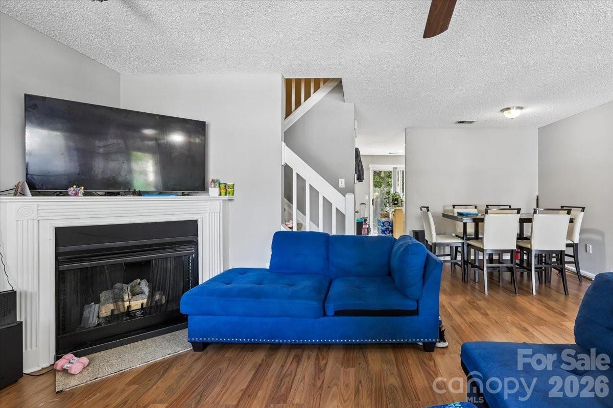 The Landing at Hickory Grove - Residential